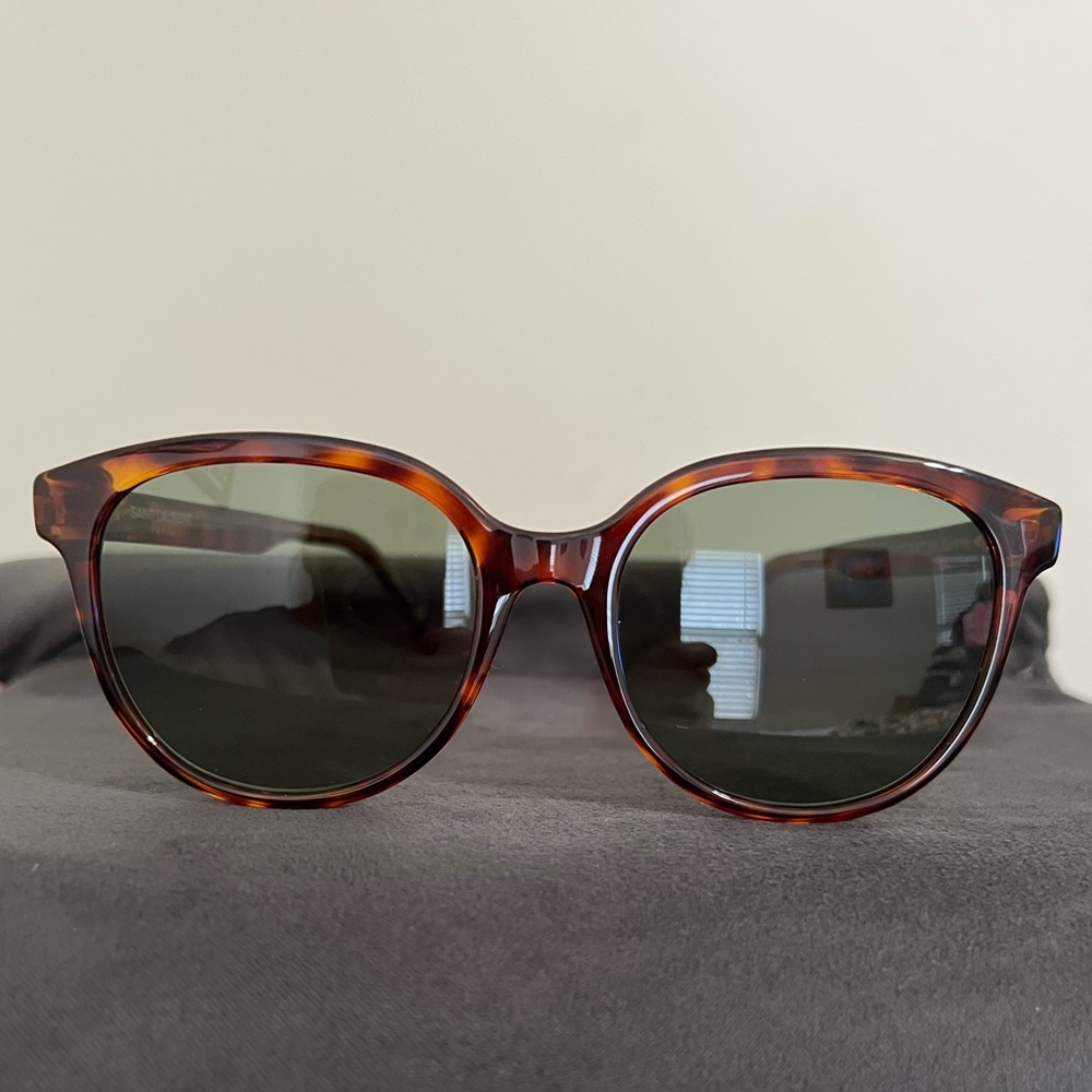 SAINT LAURENT Sunglasses